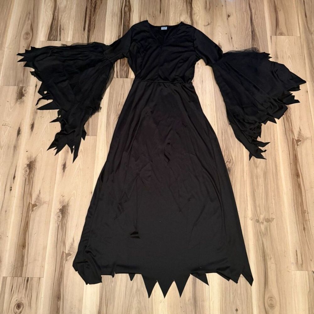 Adult Gothic Witch Costume Small/Medium - Picture 2 of 6
